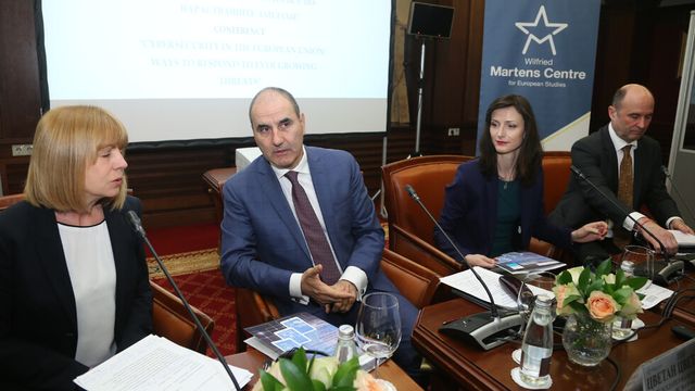 Страната ни не е подготвена за хибридни атаки, заяви Цветан Цветанов