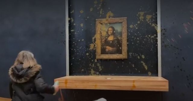 Levessel öntötték le a Mona Lisát