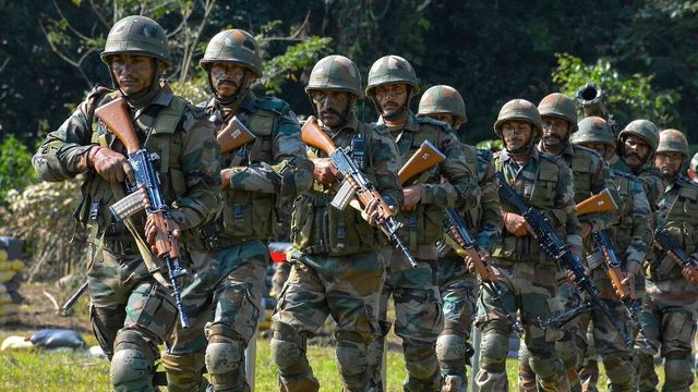 2,500 Kashmiris Attend Army Recruitment Rally After Pulwama Attack