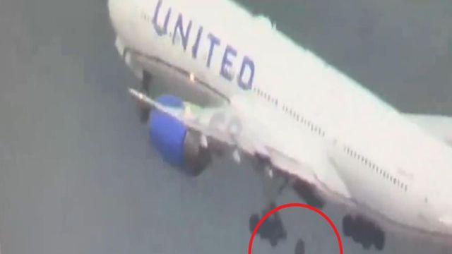 Watch | Plane in San Francisco Makes Emergency Landing after Wheel Falls Off After Takeoff