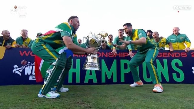 Watch: AB de Villiers' aura farming dance during SA's WCL title celebration
