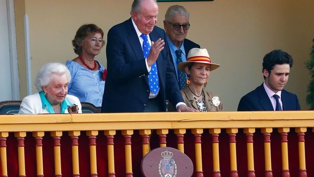 Fostul rege Juan Carlos părăsește Spania, în urma suspiciunilor de corupție