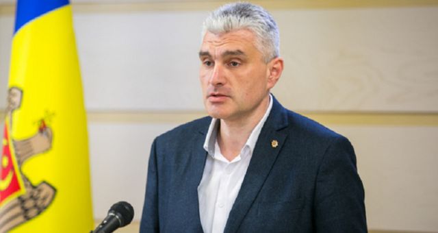 Alexandr Slusari: Uzina Metalurgică din Râbnița funcționează ilegal fără autorizație de gestionare a deșeurilor