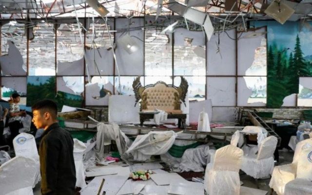 Carnagiu la o nuntă din Kabul: 63 de morți și 182 de răniți