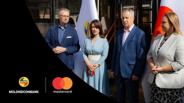 Moldindconbank si Mastercard au lansat platile contactless in troleibuzele din Balti