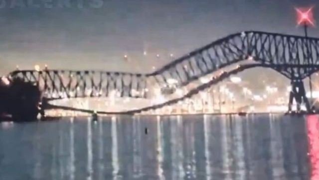 Baltimore bridge collapses after being struck by ship, 7 people in the water