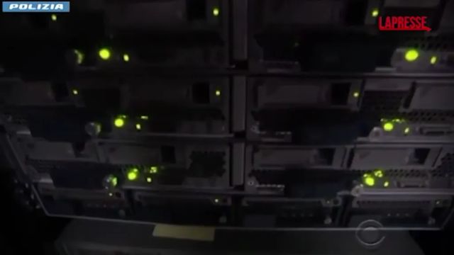 Polizia di Milano arresta il leader di una gang di hacker
