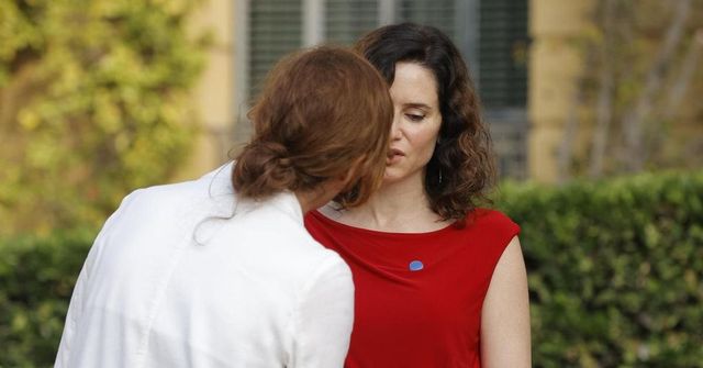 Ayuso y Mónica García se encaran en la Conferencia de Presidentes y tienen que ser separadas