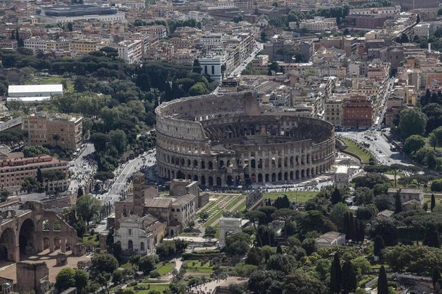 Addizionali Irpef, Salerno-Roma le più care, Milano paga la metà