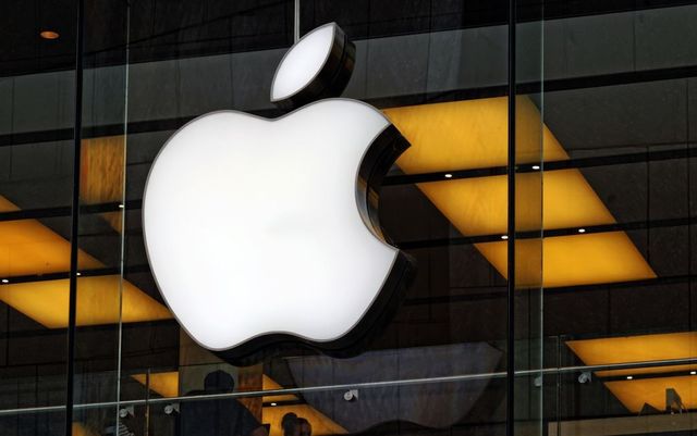 Apple colaborează cu Casa Albă pentru o aplicație referitoare la Covid-19