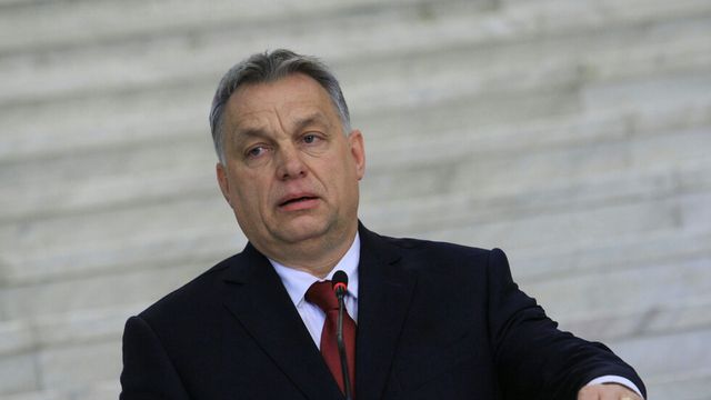 Унгарският премиер Виктор Орбан се извини и помоли европейските консерватори да не изключват Фидес от Европейската народна партия