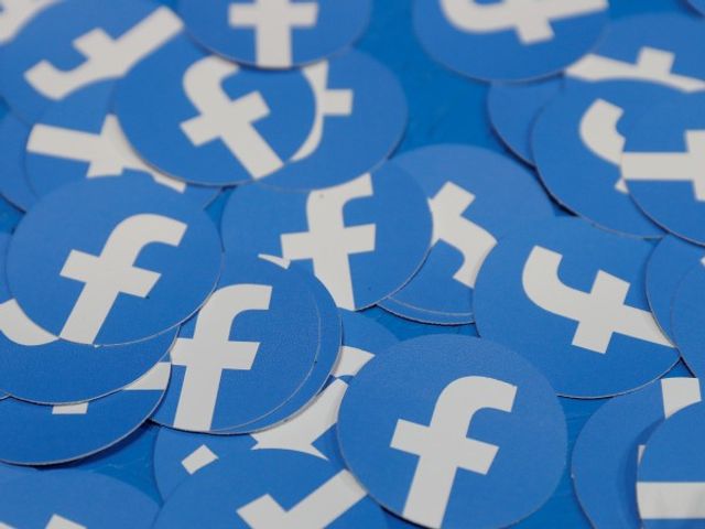 След срива на Facebook: Проблемът вече е решен