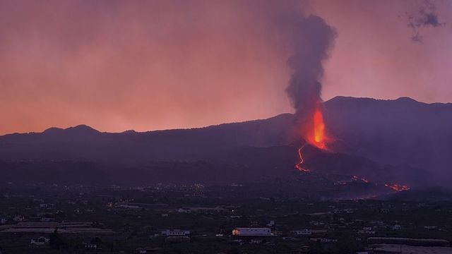 Több mint ötszáz épületet semmisített meg a láva La Palma szigetén