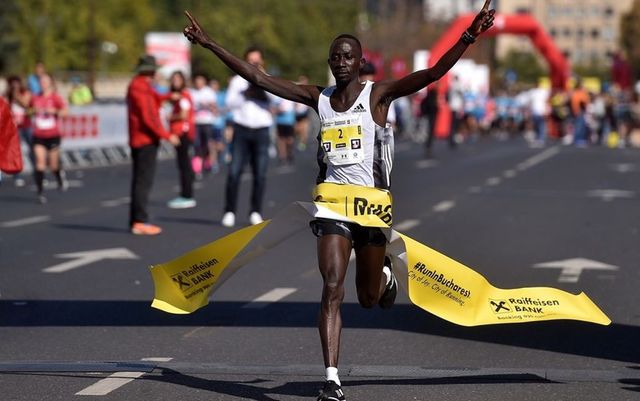 Maratonul de la București a fost câștigat de kenyanul Hosea Kipkemboi, cu record de cursă