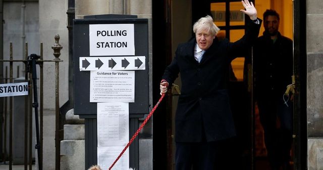 Konzervativci Borise Johnsona přesvědčivě vyhráli britské volby a mají absolutní většinu v dolní komoře Sněmovny