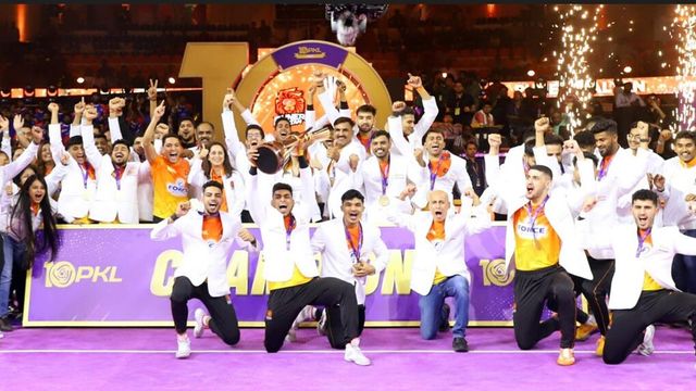 Sensational Puneri Paltan outplay Haryana Steelers to lift their first-ever PKL trophy