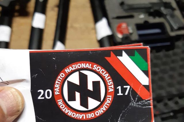 Indagini su estremisti destra, pronti a costituire partito nazista