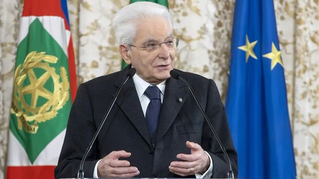 Mattarella, l'Europa non arretri di fronte alle difficoltà