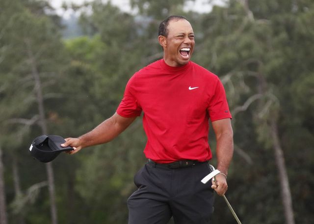 Trump a legmagasabb polgári kitüntetést adományozta Tiger Woods golfozónak