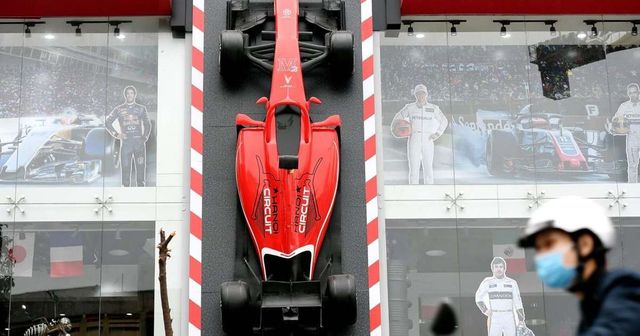 Megrovásban részesültek a Ferrari pilótái