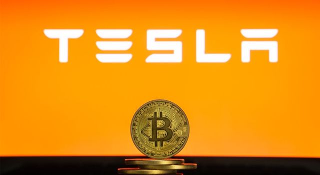 Elon Musk a anunțat că mașinile Tesla pot fi cumpărate cu bitcoin