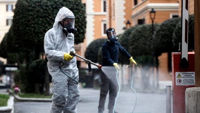 Olaszországban egy nap alatt 175 ember halt meg koronavírus-fertőzésben