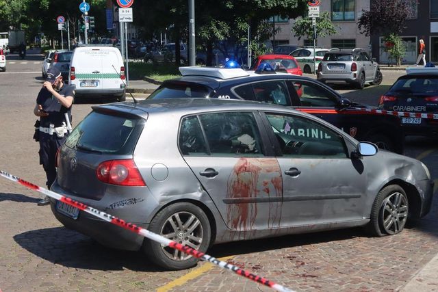 Milano, è morto il ragazzino di 13 anni accoltellato in centro