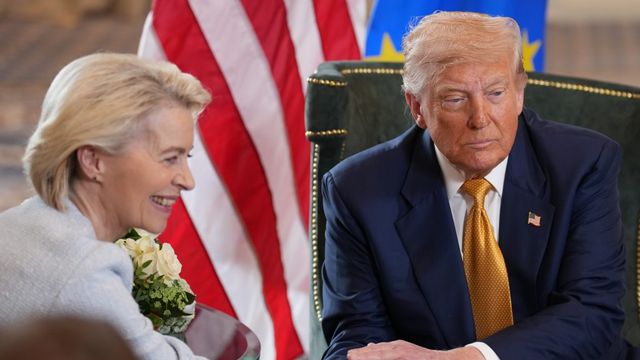 Ursula von der Leyen védelmébe vette a Trumppal kötött vámtarifa-megállapodást