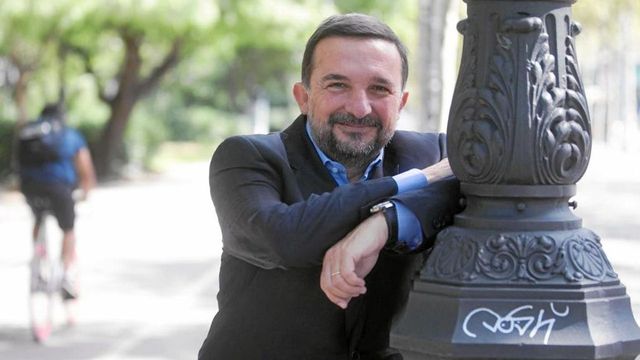 Vila-Sanjuán gana el Premio Fernando Lara por su novela 'Misterio en el barrio Gótico'