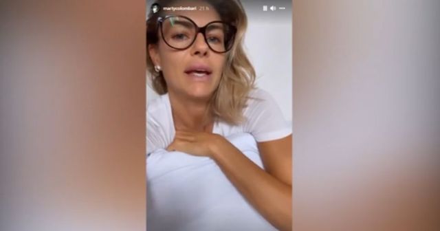 Martina Colombari malata di Covid, il racconto su Instagram: «Senza vaccino sarei stata peggio»
