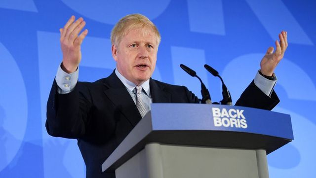 Boris Johnson elsöprő győzelmét valószínűsíti egy új felmérés a brit miniszterelnök-választáson