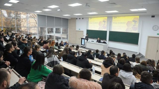 Numărul studenților în universitățile din Moldova a crescut cu 7% – Care ar fi explicația