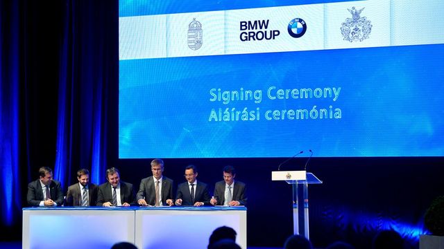 Indulhat a debreceni BMW-gyár építése