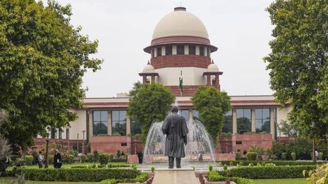 SC declines to suspend Waqf Amendment Act, but stays some provisions