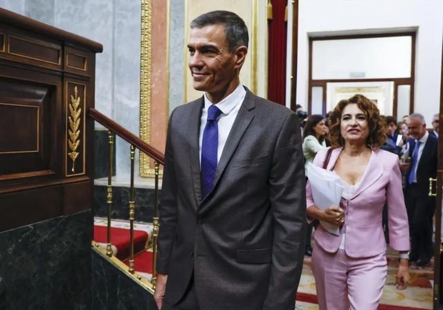 Cientos de expertos y grandes personalidades firman una carta abierta para frenar el desarrollo de la IA