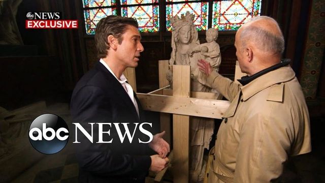 Prima slujbă în Catedrala Notre-Dame după incendiul devastator din aprilie