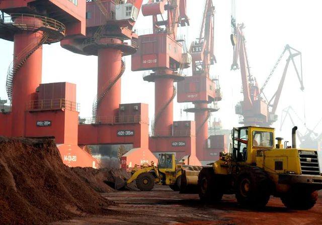 La industria automotriz teme una nueva crisis por las tierras raras