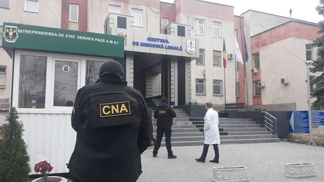 Șeful Centrului de Medicină Legală din Chișinău, reținut în dosarul expertizelor