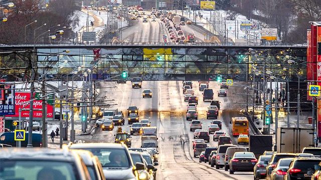 Предновогодние пробки начнутся в Москве в середине декабря