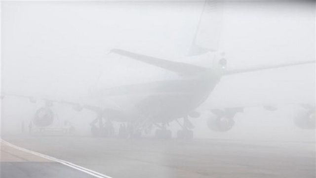 Ceața din capitală dă peste cap traficul aerian prin Aeroportul Internațional Chișinău! Un șir de zboruri anulate sau deviate spre Iași