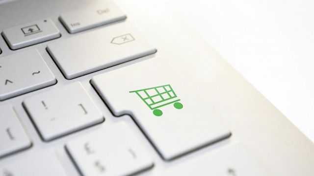 ГДБОП разби 15 сайта за търговия с фалшиви стоки