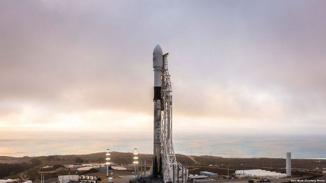 SpaceX запустила ракету Falcon 9 с серией спутников Iridium Next