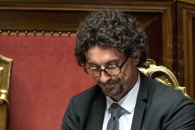 Toninelli sconfitto ancora: il nuovo capogruppo M5s al Senato è Gianluca Perilli