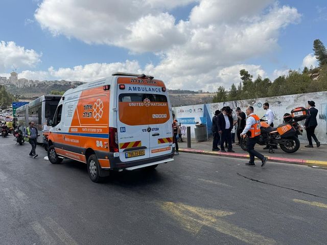 Cel puțin patru morți într-un atac la Ierusalim
