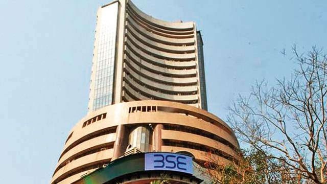 Sensex drops 400 points, Nifty trades below 8,600