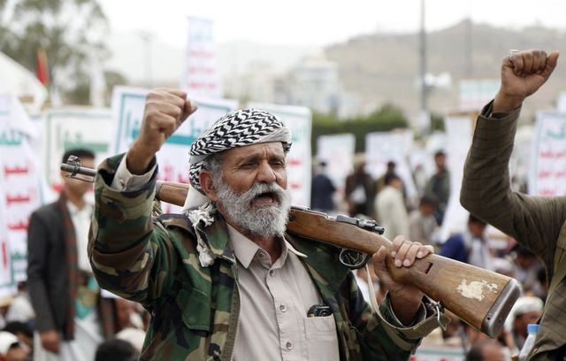 Navă în pericol de scufundare, după primul atac al rebelilor Houthi în Marea Roșie din acest an
