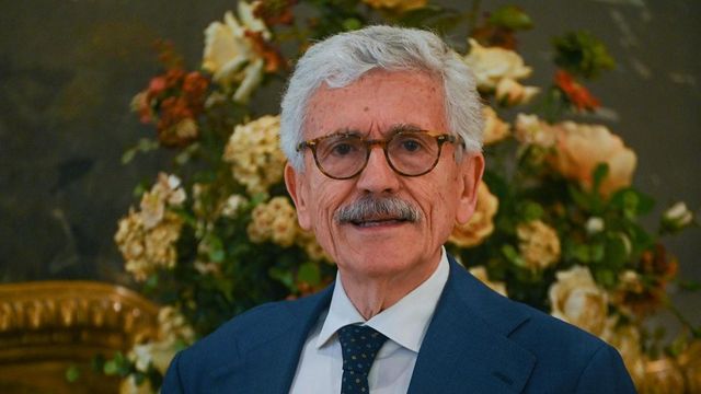 Calenda, 'grave D'Alema alla parata militare di Pechino'