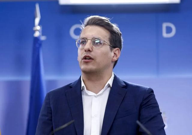 Un diputado de Sumar pide a Sánchez convocar elecciones si no es capaz de aprobar nuevos Presupuestos