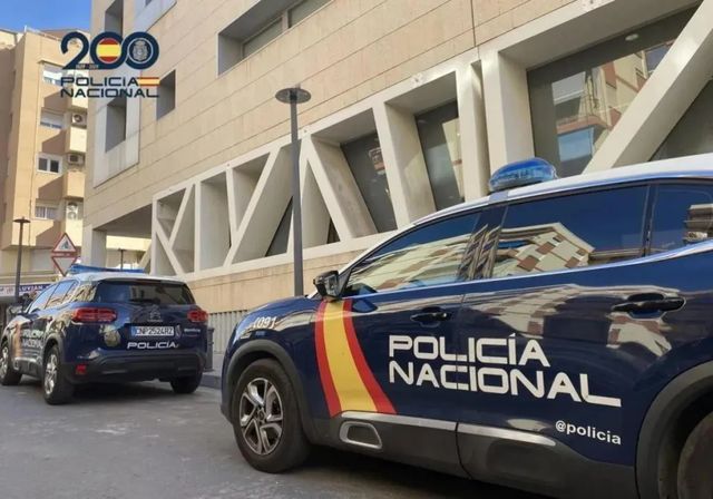 Detenido después de intentar asesinar a su pareja incendiando su casa en Alicante