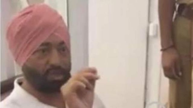 Congress leader Sukhpal Singh Khaira arrested by Punjab police in old drugs case